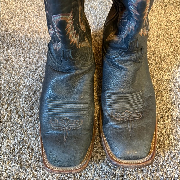 Lucchese Black Cowboy Boots with Decorative Stitching - Picture 4 of 11